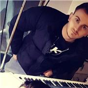 MÚSICO PROFESIONAL IMPARTE CLASES DE PIANO, LENGUAJE MUSICAL, TECLADO, SINTETIZADOR
